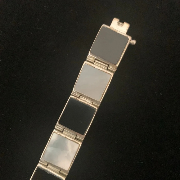 Sterling silver, black Onyx and mother of pearl bracelet - Picture 4 of 10